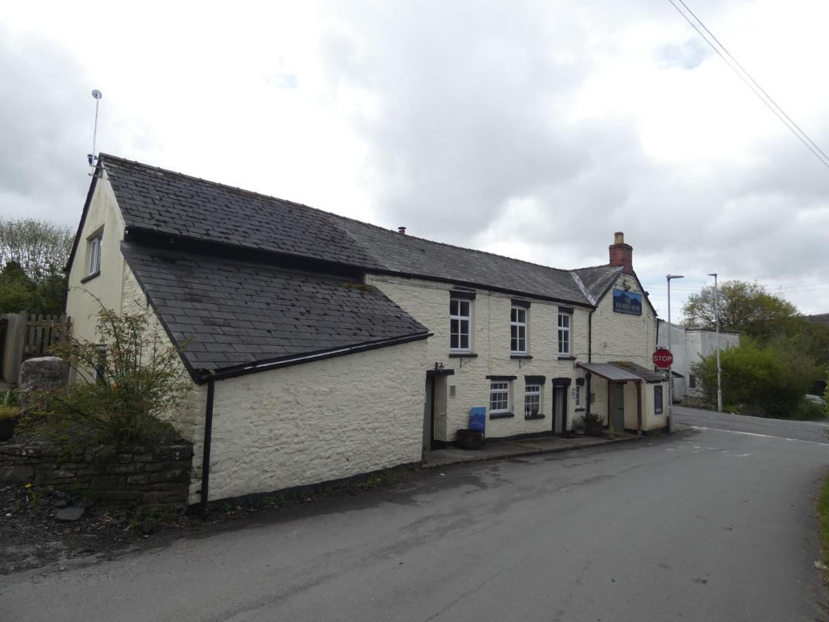 The Farmers Arms, Cwmdu Llanwddyn  Exterior foto